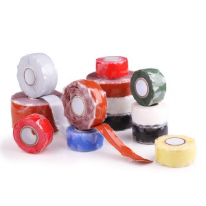 水パイプとワイヤーシールフレックステープ用防水自己粘着シリコーン紅色修理テープ。
